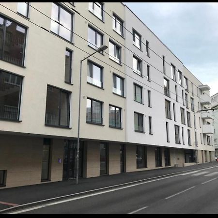 Skau Piano Family & Business Apartment Free Parking Bratislava Ngoại thất bức ảnh