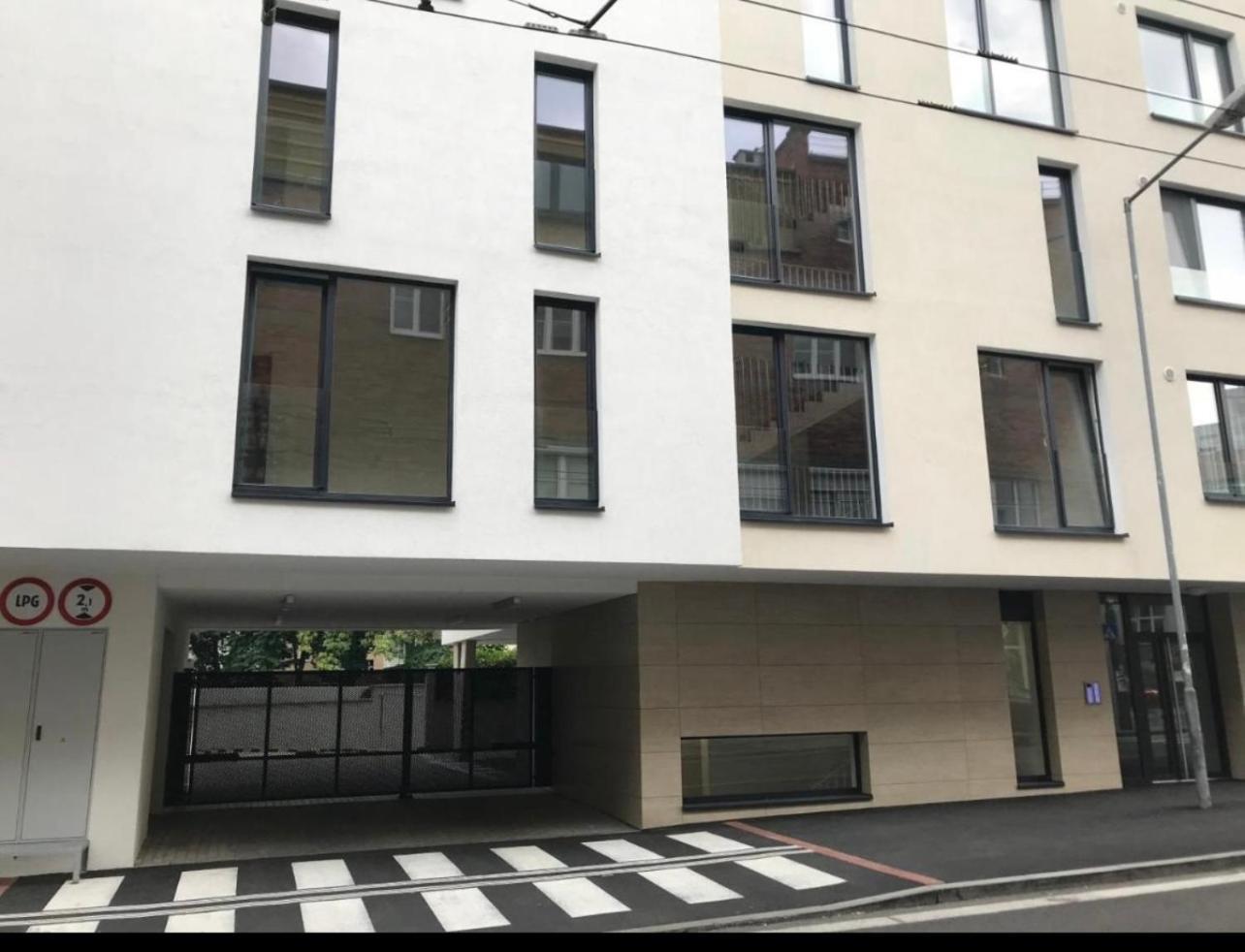 Skau Piano Family & Business Apartment Free Parking Bratislava Ngoại thất bức ảnh