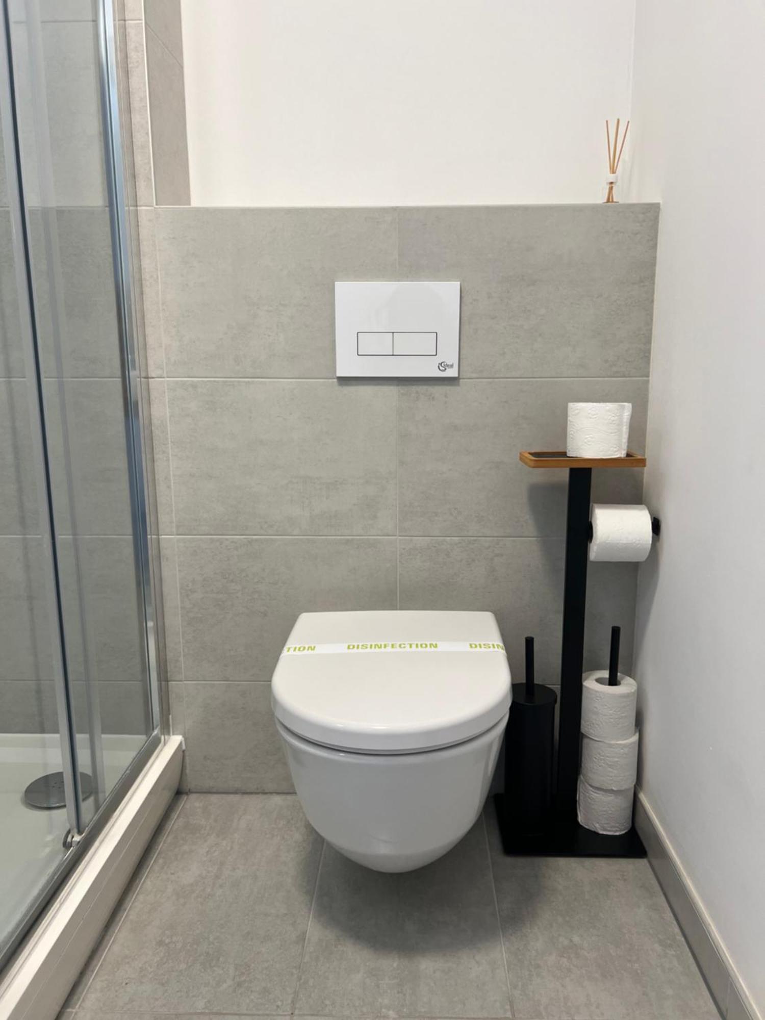 Skau Piano Family & Business Apartment Free Parking Bratislava Ngoại thất bức ảnh