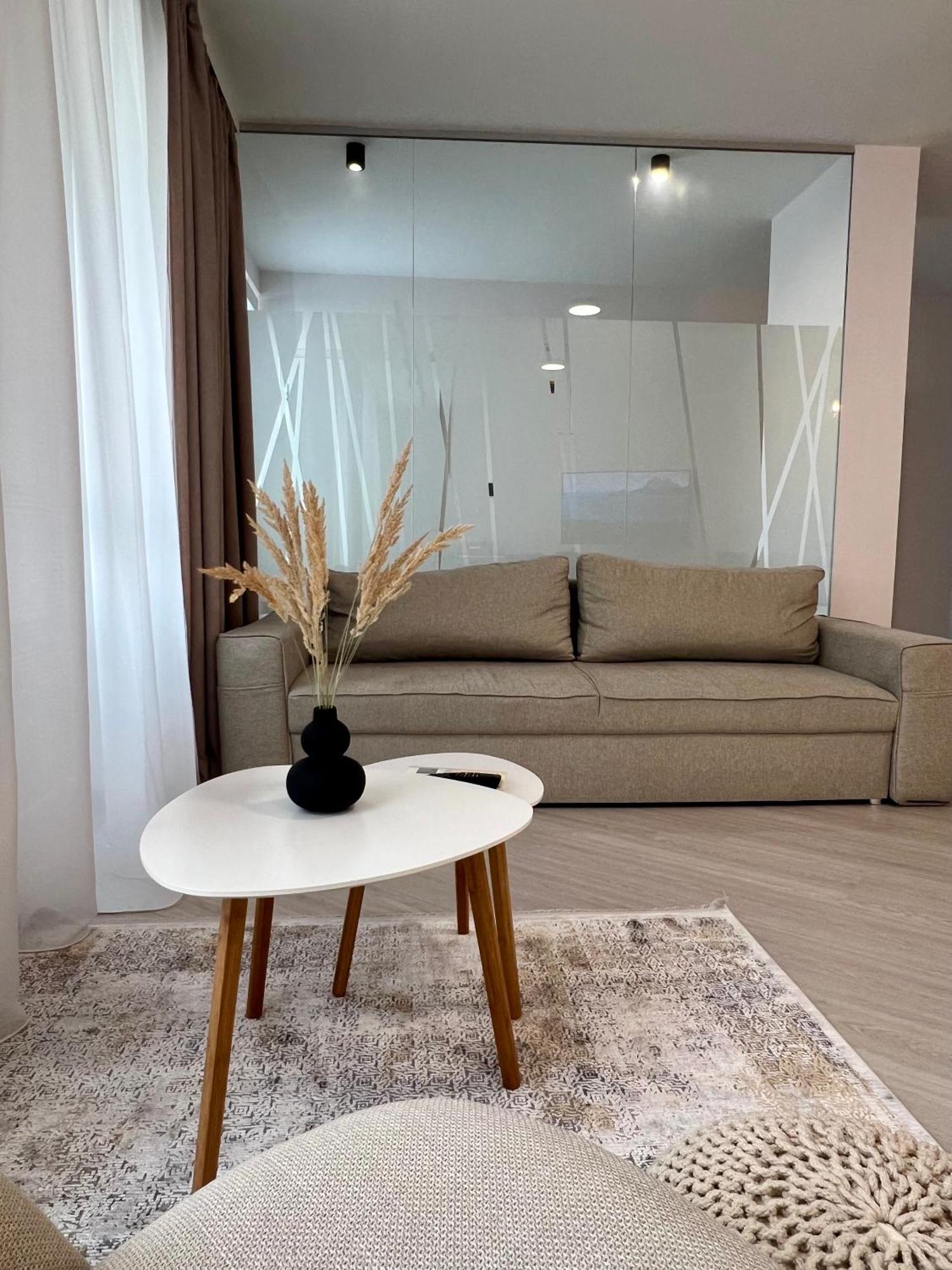 Skau Piano Family & Business Apartment Free Parking Bratislava Ngoại thất bức ảnh