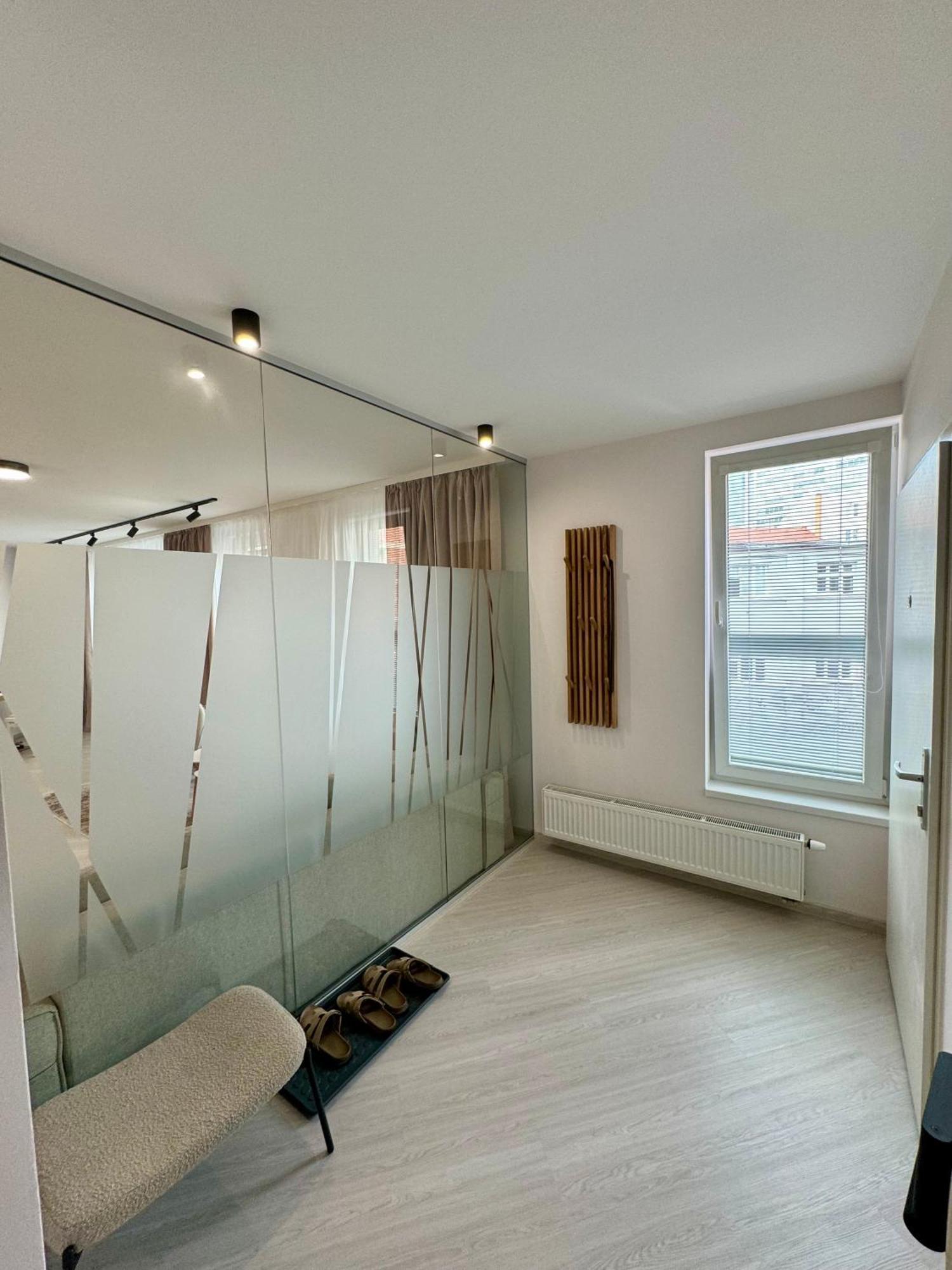 Skau Piano Family & Business Apartment Free Parking Bratislava Ngoại thất bức ảnh